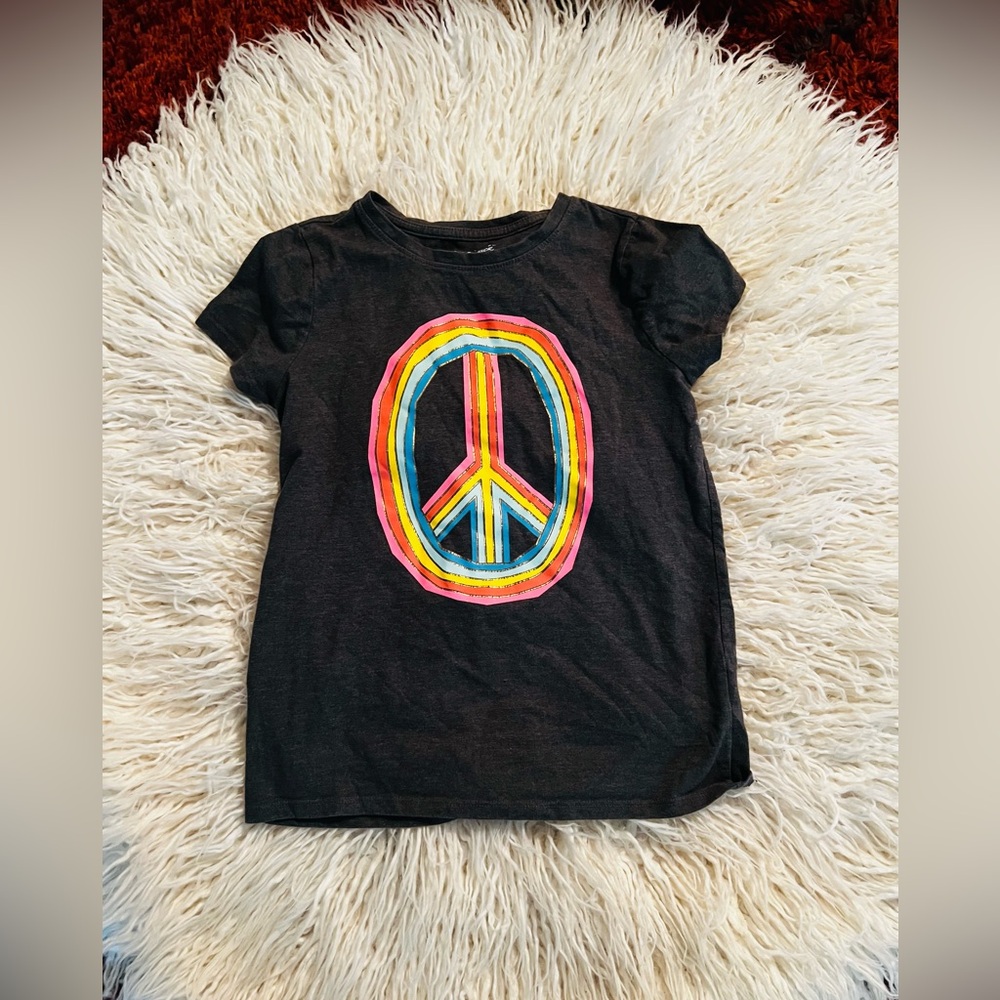 Cat & Jack Black Short Sleeve Tee with Rainbow Peace Sign